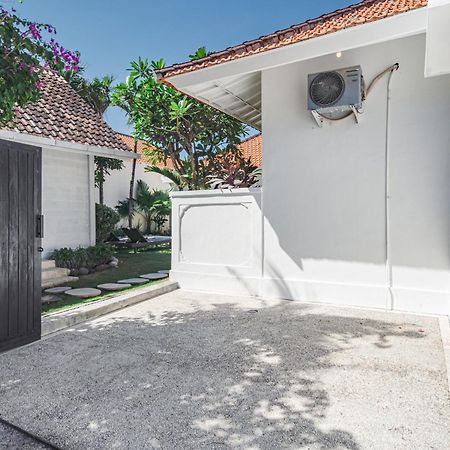 Green Garden Seminyak Villa Extérieur photo