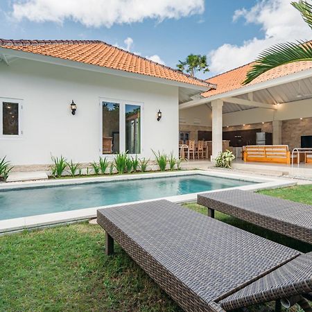 Green Garden Seminyak Villa Extérieur photo